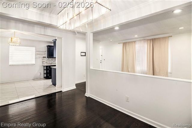 6320 Evangeline, Dearborn Heights, MI 48127