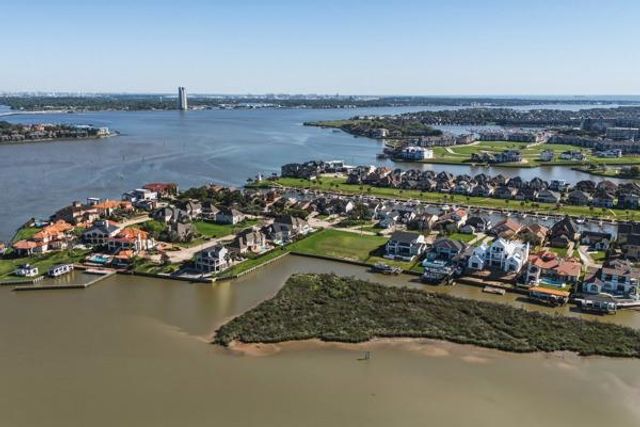 923 Davis Road, League City, TX 77573