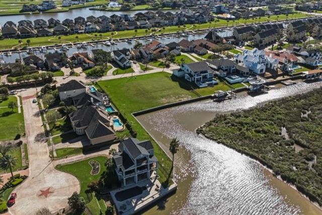 923 Davis Road, League City, TX 77573