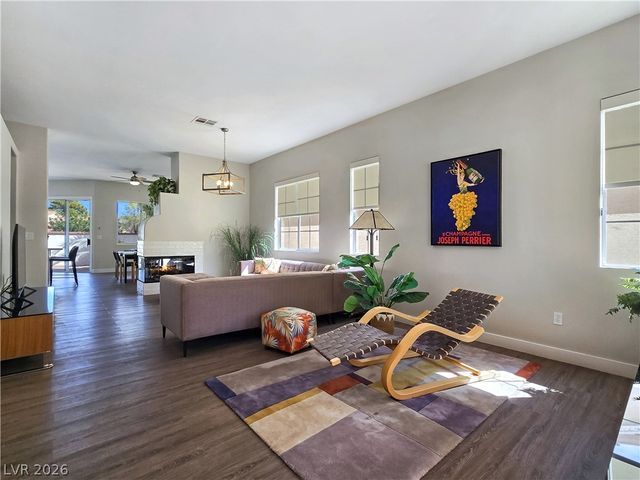 10104 Pinnacle View Place, Las Vegas, NV 89134
