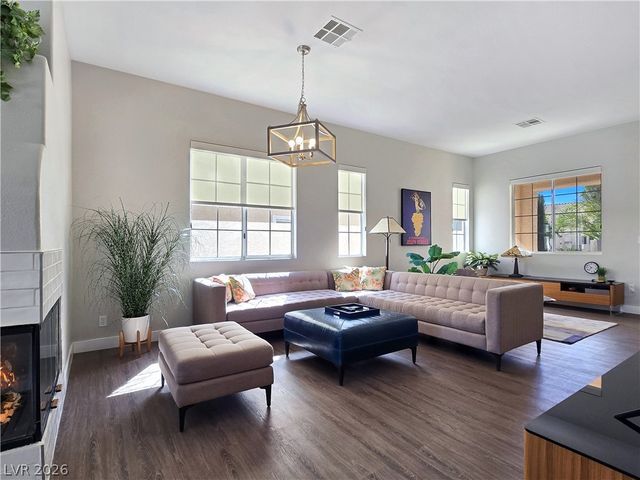10104 Pinnacle View Place, Las Vegas, NV 89134