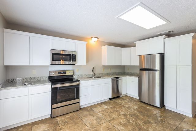 5015 Justin Point, San Antonio, TX 78251