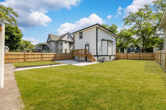 1508 S 7th Avenue, Maywood, IL 60153
