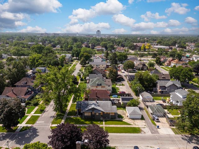1508 S 7th Avenue, Maywood, IL 60153