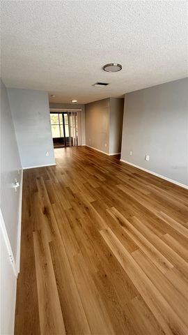 1920 E EDGEWOOD DRIVE I4, Lakeland, FL 33803