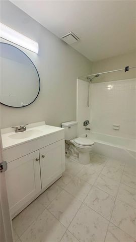 1920 E EDGEWOOD DRIVE I4, Lakeland, FL 33803