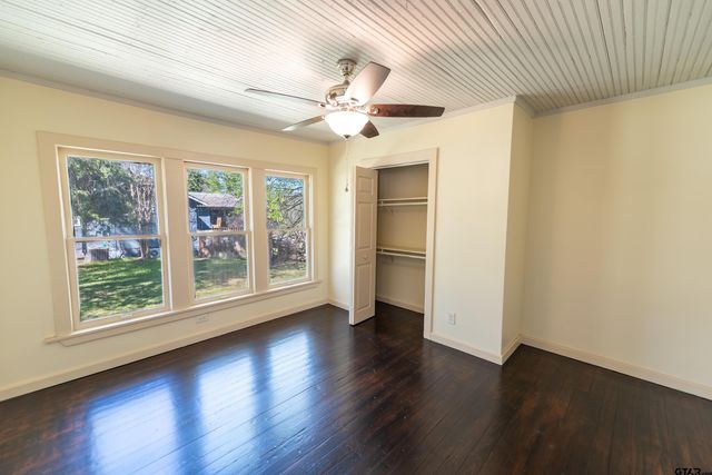 615 Holbrook St., Mt Vernon, TX 75457