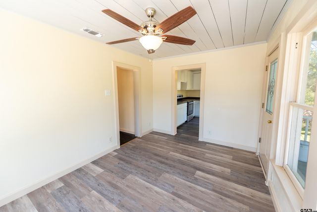 615 Holbrook St., Mt Vernon, TX 75457