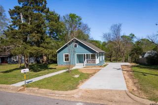 615 Holbrook St., Mt Vernon, TX 75457