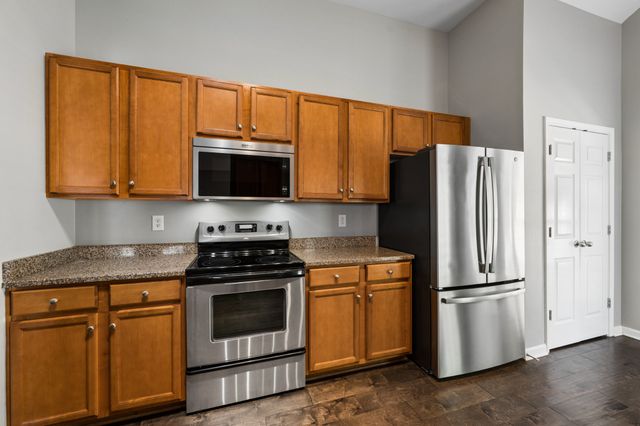 1015 Achiever Cir, Spring Hill, TN 37174