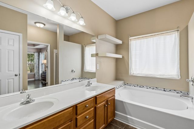 1015 Achiever Cir, Spring Hill, TN 37174