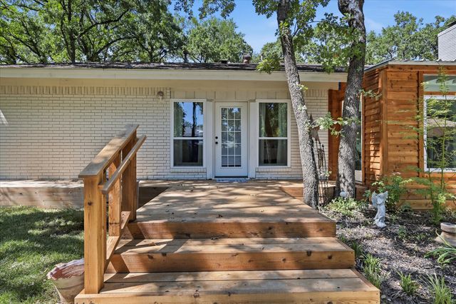 12 Timbergreen Circle, Denton, TX 76205