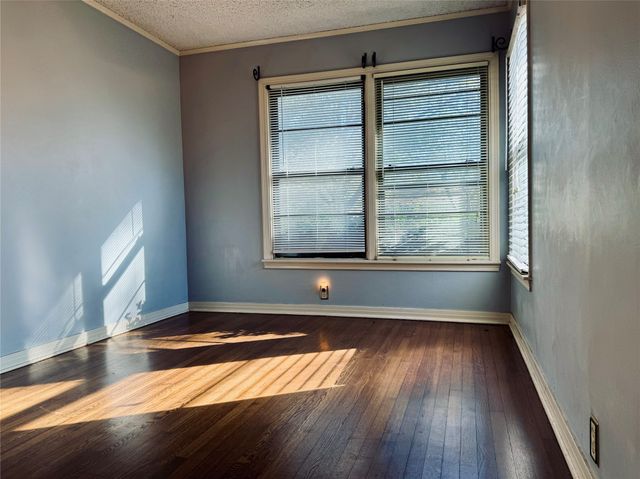 415 W Taylor Street, Sherman, TX 75092