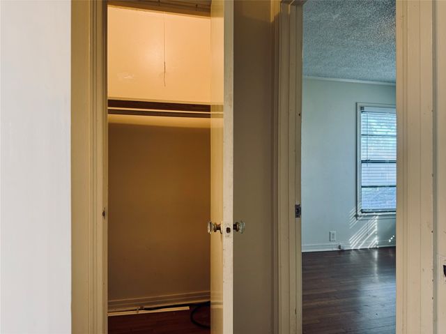 415 W Taylor Street, Sherman, TX 75092