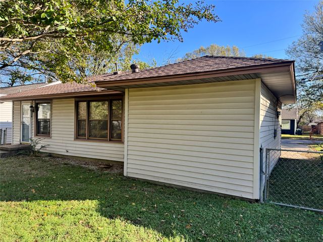 415 W Taylor Street, Sherman, TX 75092