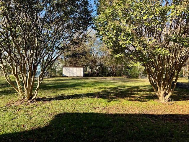 415 W Taylor Street, Sherman, TX 75092