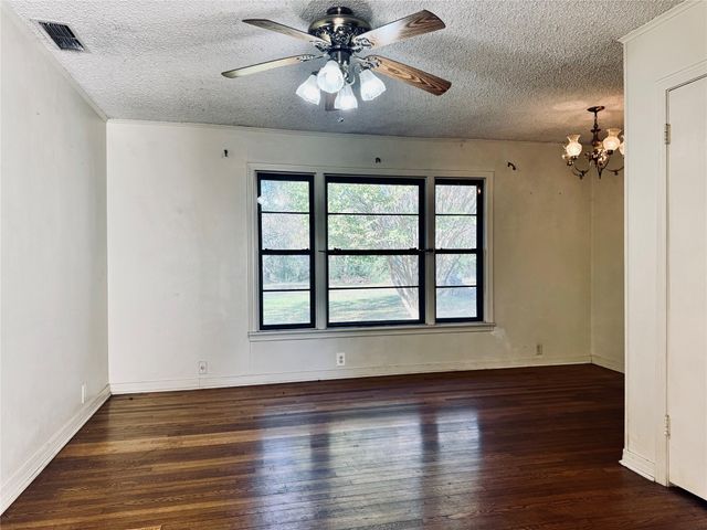 415 W Taylor Street, Sherman, TX 75092