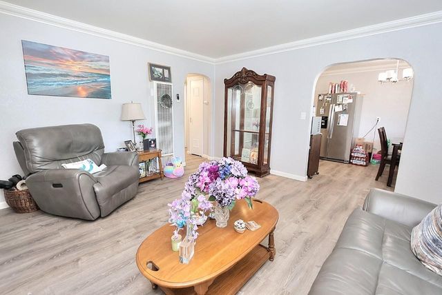 5636 James Way, Sacramento, CA 95822