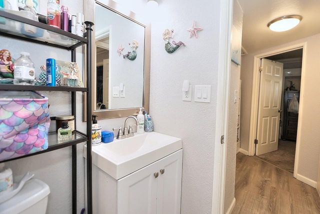 5636 James Way, Sacramento, CA 95822