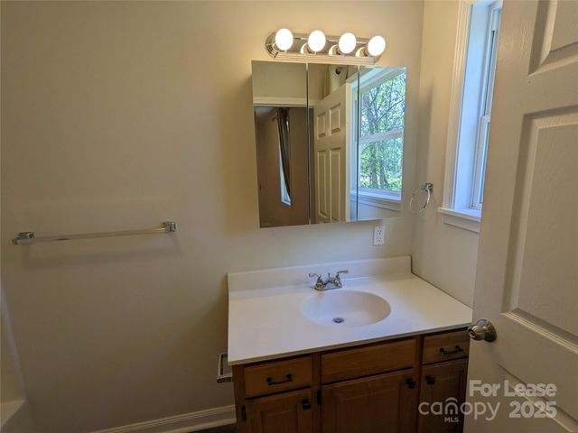 25.5 Woodrow Avenue, Asheville, NC 28801