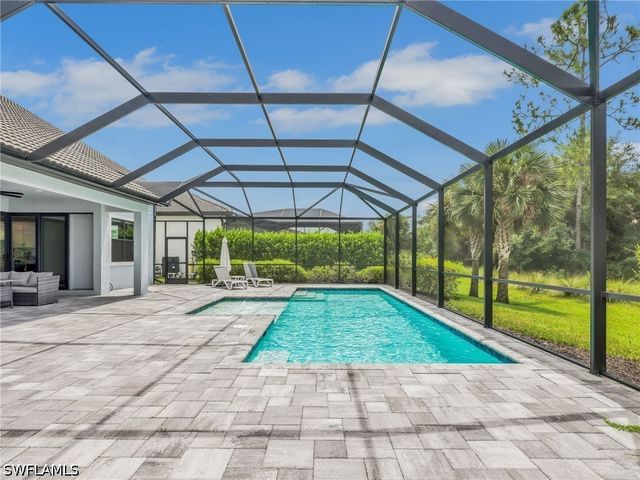 9487 Greyhawk TRL, Naples, FL 34120