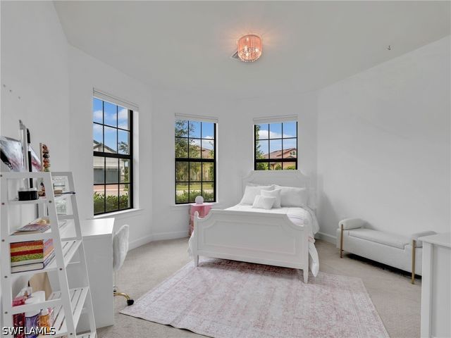 9487 Greyhawk TRL, Naples, FL 34120