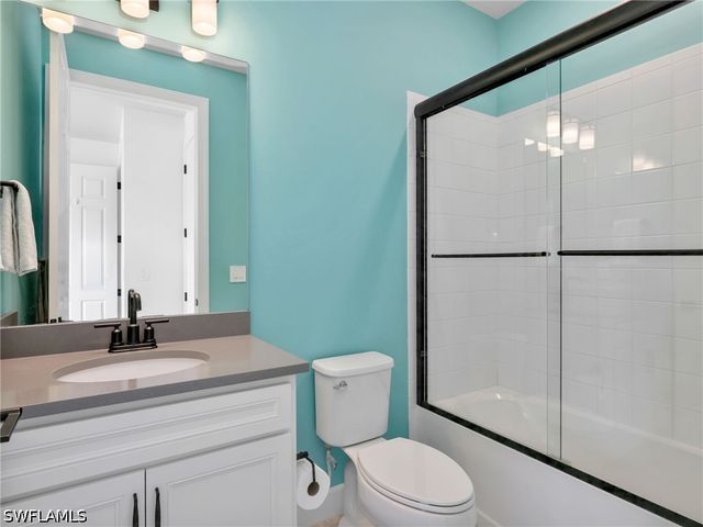 9487 Greyhawk TRL, Naples, FL 34120
