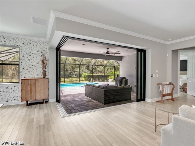 9487 Greyhawk TRL, Naples, FL 34120