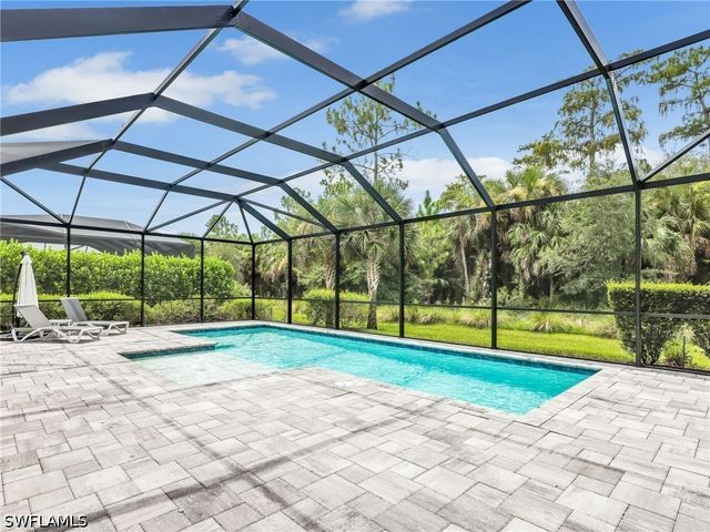 9487 Greyhawk TRL, Naples, FL 34120