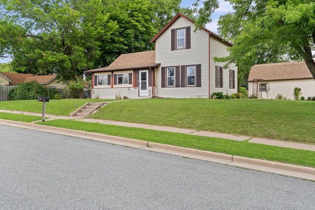 611 Monroe STREET, Onalaska, WI 54650