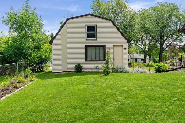 611 Monroe STREET, Onalaska, WI 54650
