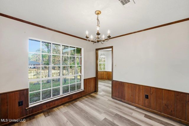 1264 Woodfield Drive, Jackson, MS 39211