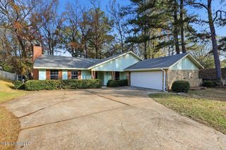 1264 Woodfield Drive, Jackson, MS 39211