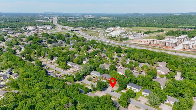 540-546 Betty Jo Drive, Fayetteville, AR 72701