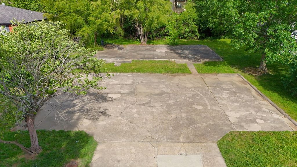 540-546 Betty Jo Drive, Fayetteville, AR 72701