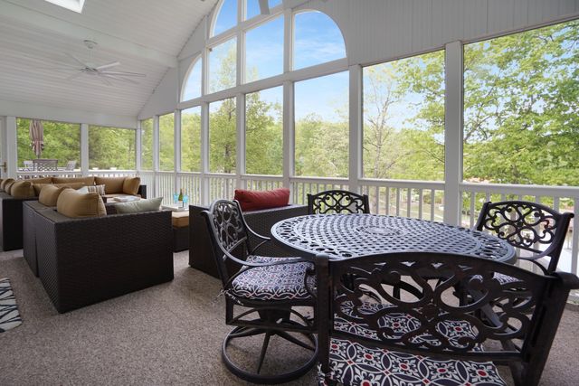 112 Creeden DR, Moneta, VA 24121