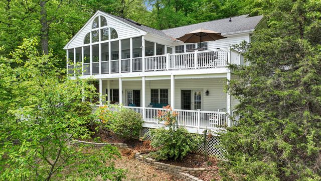 112 Creeden DR, Moneta, VA 24121
