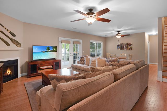 112 Creeden DR, Moneta, VA 24121