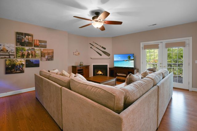 112 Creeden DR, Moneta, VA 24121