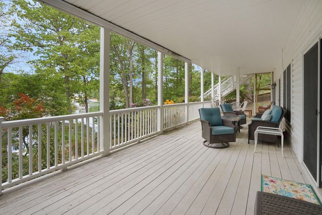 112 Creeden DR, Moneta, VA 24121