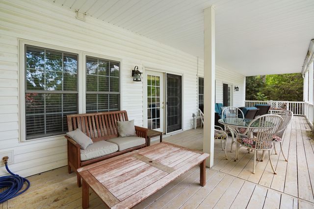 112 Creeden DR, Moneta, VA 24121