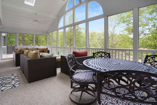 112 Creeden DR, Moneta, VA 24121
