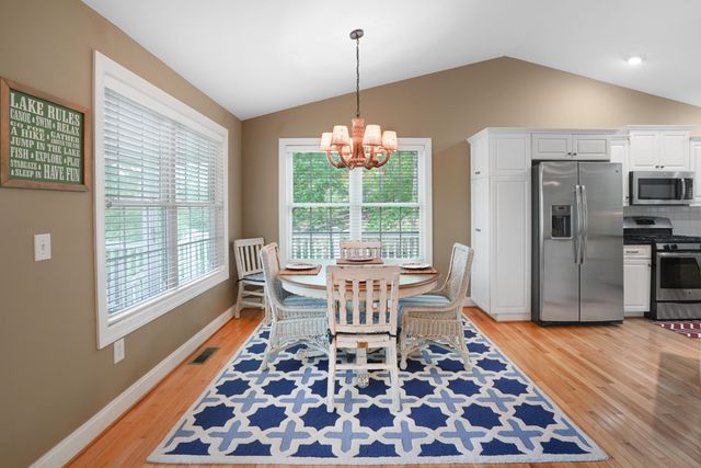 112 Creeden DR, Moneta, VA 24121