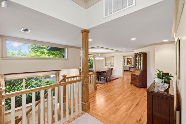 903 Pinecrest Terrace, Ashland, OR 97520