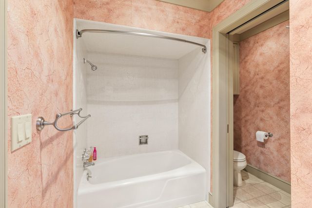 903 Pinecrest Terrace, Ashland, OR 97520