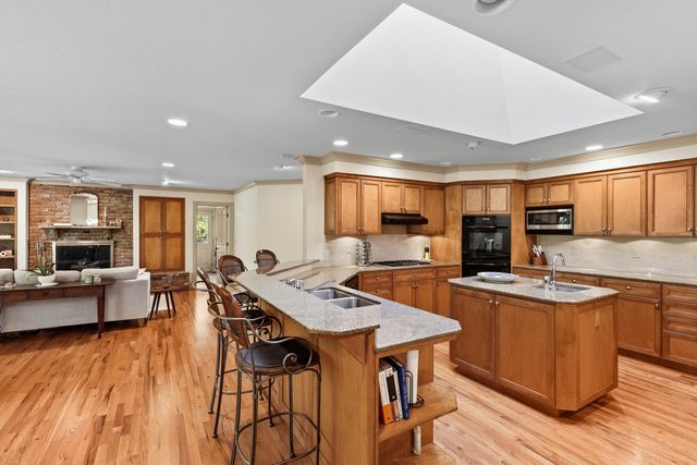 903 Pinecrest Terrace, Ashland, OR 97520