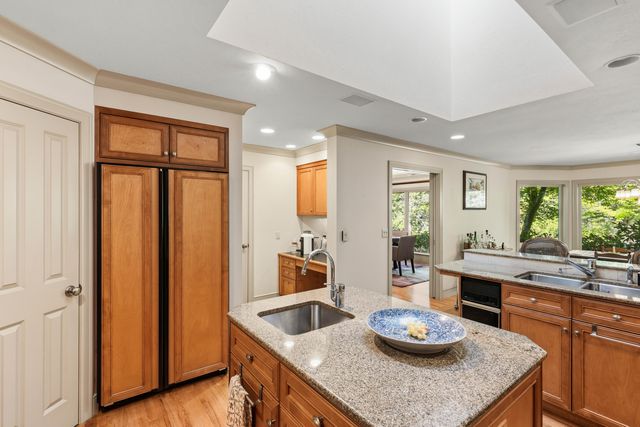 903 Pinecrest Terrace, Ashland, OR 97520
