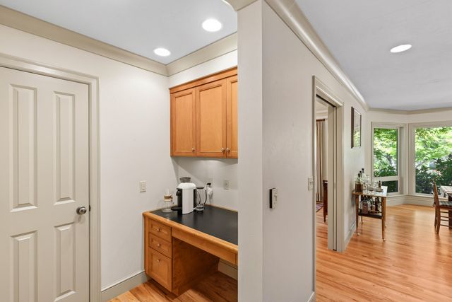903 Pinecrest Terrace, Ashland, OR 97520