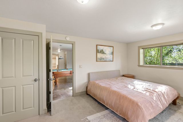 903 Pinecrest Terrace, Ashland, OR 97520