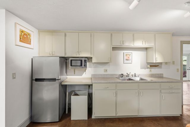 903 Pinecrest Terrace, Ashland, OR 97520